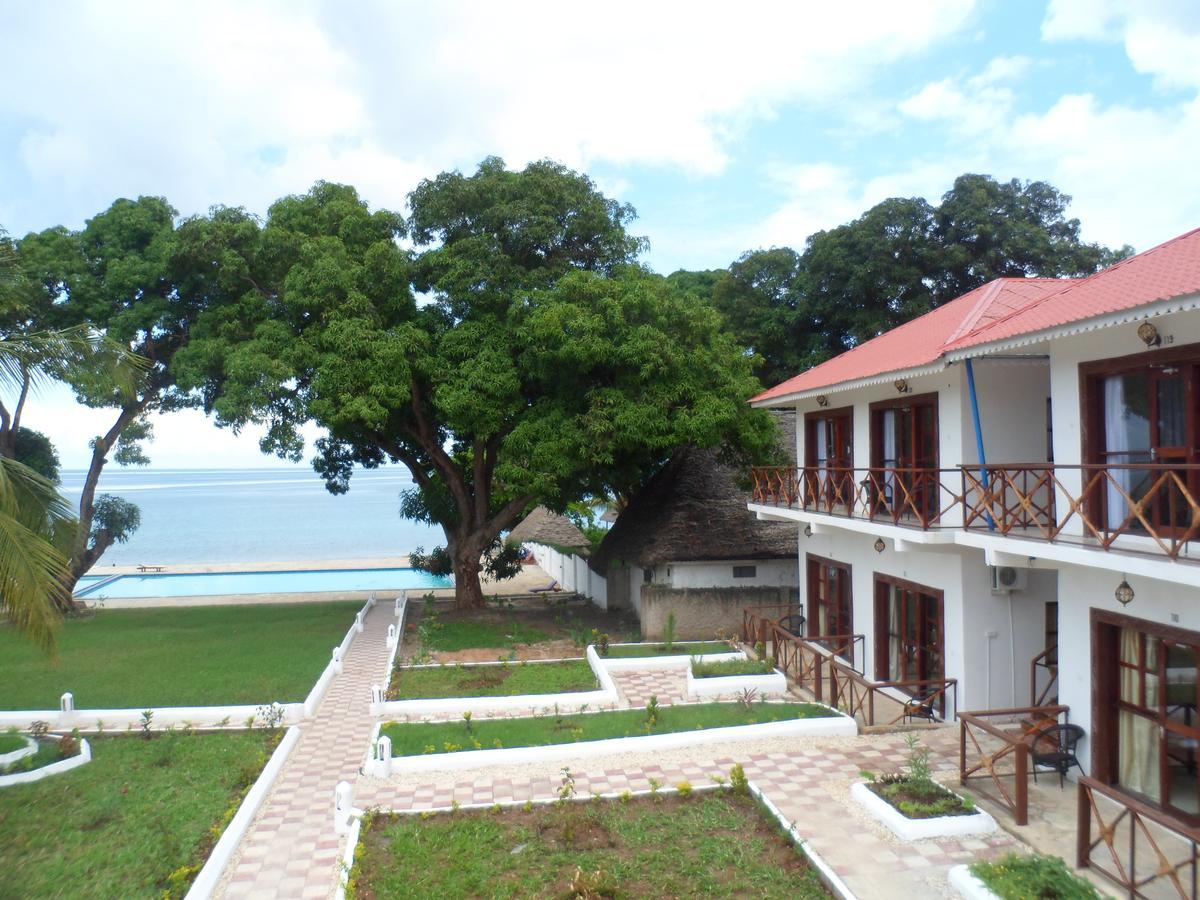 Amaan Ocean Hotel Kihinani Bububu Екстериор снимка