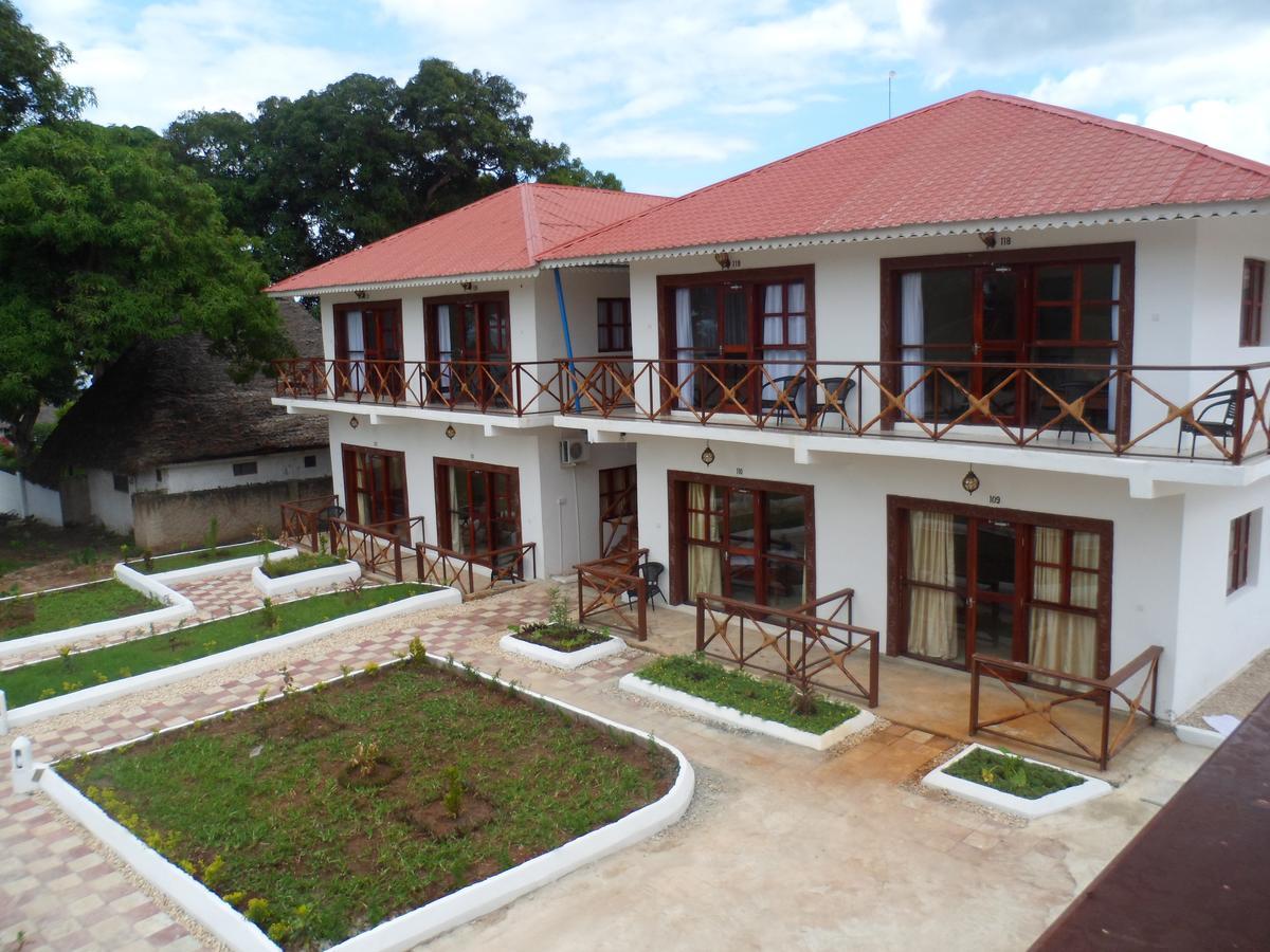 Amaan Ocean Hotel Kihinani Bububu Екстериор снимка