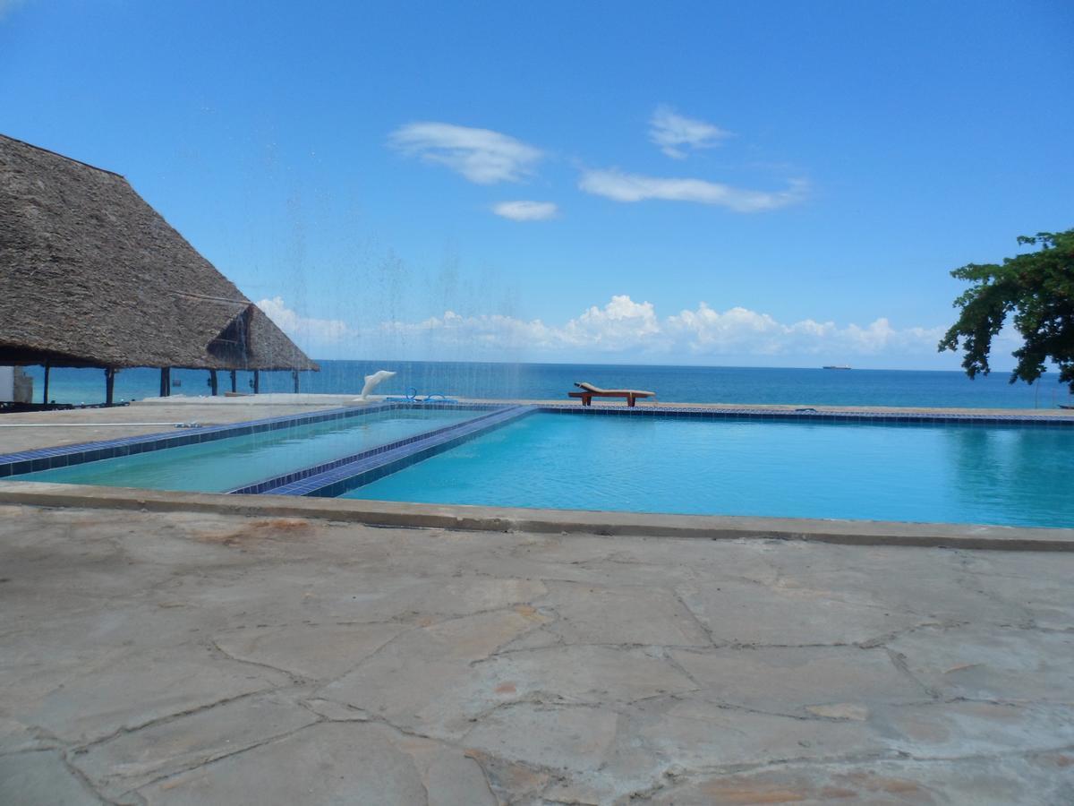 Amaan Ocean Hotel Kihinani Bububu Екстериор снимка