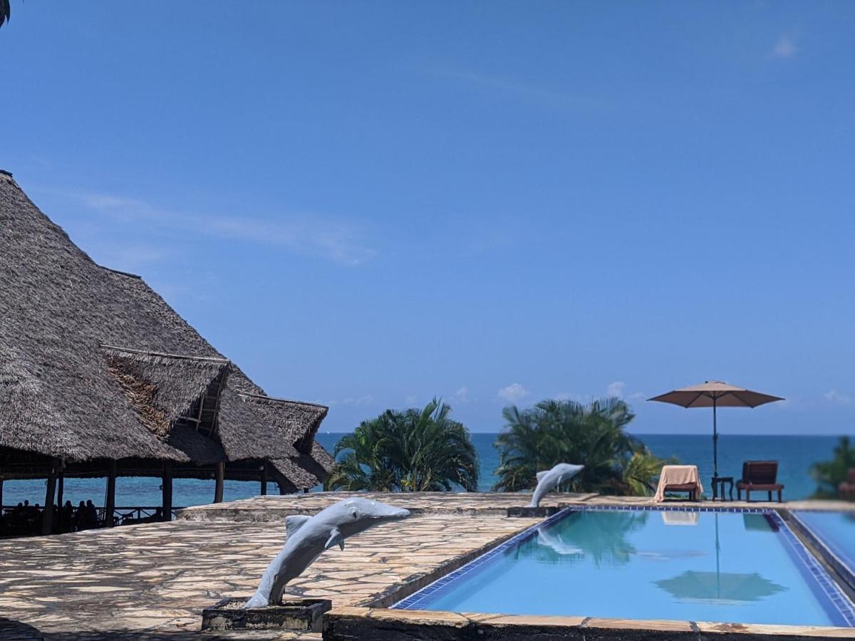 Amaan Ocean Hotel Kihinani Bububu Екстериор снимка
